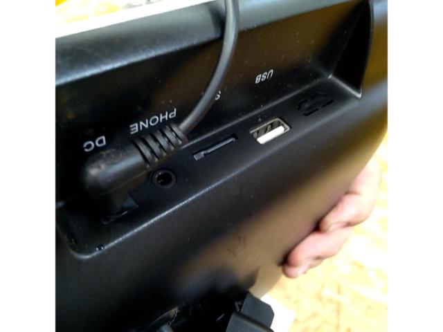 メーカー不明 モニター