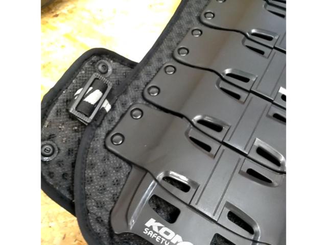 【ライダース/サイズM】KOMINE(コミネ)  スプリームボディプロテクター  SK-688