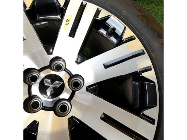 三菱純正(MITUBISHI) デリカD:5 後期ホイール+TOYO CL1 SUV