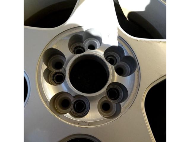 Studless SX
Silver 5-spoke multi-wheel + YOKOHAMA
iceGUARD
iG60