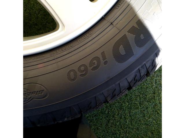 Studless SX
Silver 5-spoke multi-wheel + YOKOHAMA
iceGUARD
iG60
