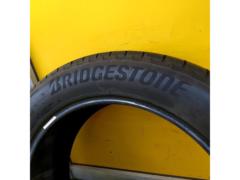[Four] only tire BRIDGESTONE
TURANZA
T005A+ENASAVE
RV
505
[215 / 55R18]