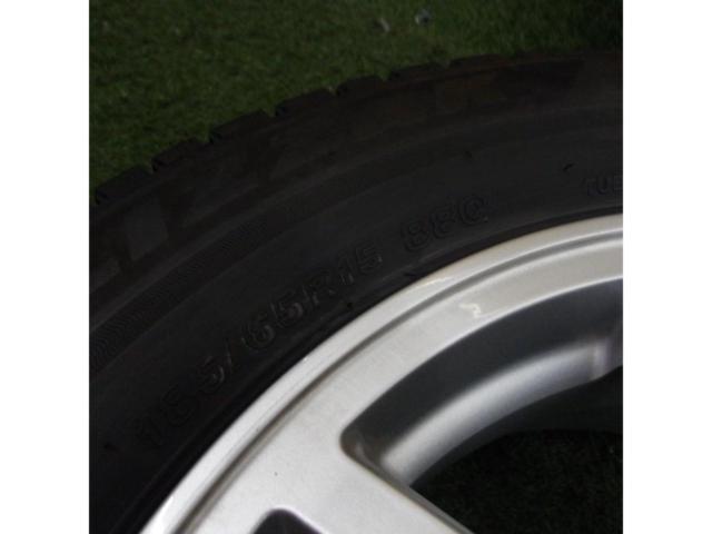 Nissan studless tires
Genuine OP
Six twin-spoke wheel
+
BRIDGESTONE
BLIZZAK
VRX3