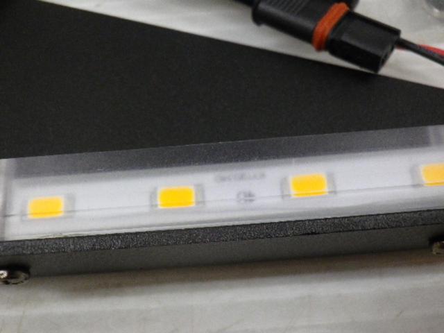 メーカー不明 フロントウィンカーレンズ Z09045