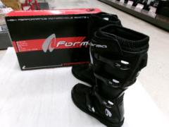 FORMA レーシングブーツ Z09235
