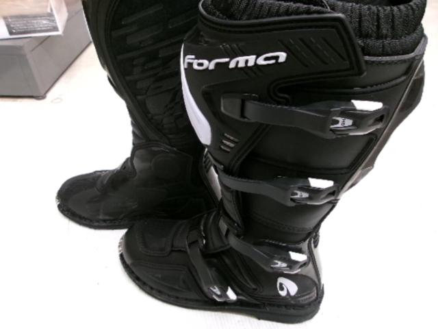 FORMA レーシングブーツ Z09235