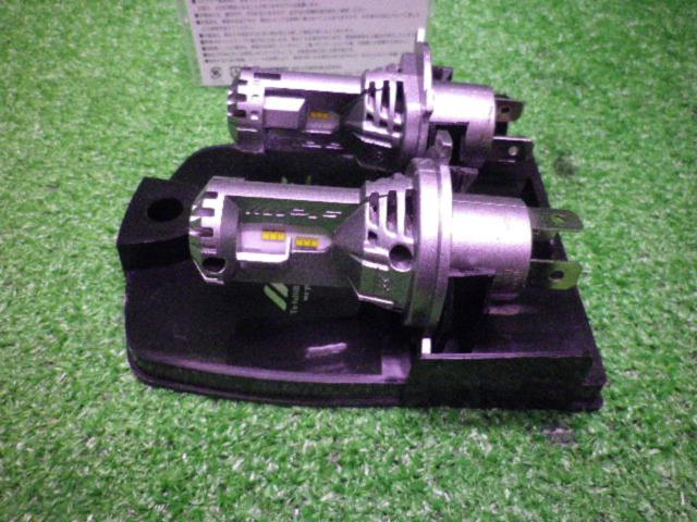 IPF LEDヘッドライトバルブ H4 電球色 Z09256