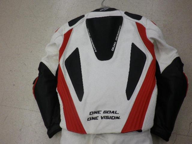 Alpinestars
Racing suits
Z09278