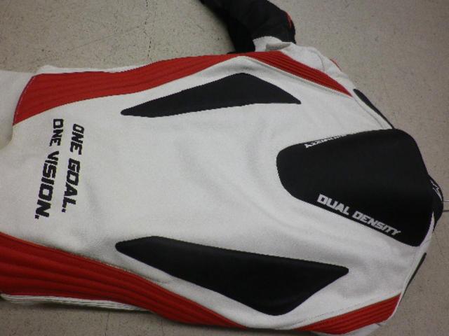 Alpinestars
Racing suits
Z09278