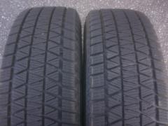 BRIDGESTONE BLIZZAK DM-V3 215/70-16 スタッドレスタイヤ4本セット Z09312