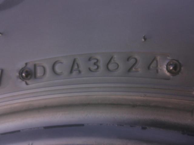 BRIDGESTONE BLIZZAK DM-V3 215/70-16 スタッドレスタイヤ4本セット Z09312