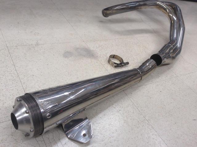 Super
Trapp
Megaphone muffler
(Harley
Sport star
XL883
’02)
Z09317