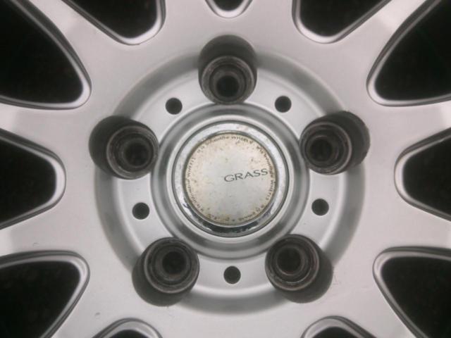 YOKOHAMA GRASS+BRIDGESTONE BLIZZAK DM-V3 Z09287