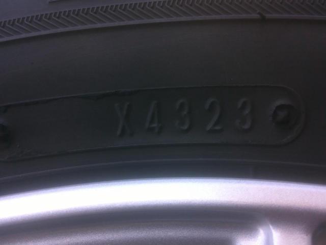 DUNLOP DUFACT DT9 + DUNLOP WINTERMAXX WM03 185/65-15 Z09322