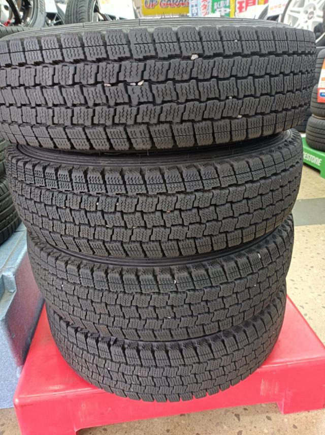 メーカー不明 TOPY製 12インチスチール+GOODYEAR ICENAVI CARGO 80/78N LT