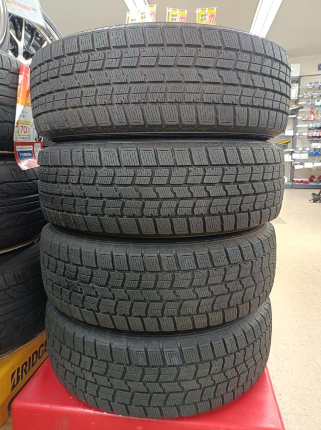 BADX
DOS
SE-10R
plus
+
GOODYEAR
iCE
NAVI 7
92Q