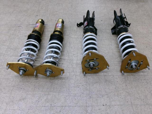 HKS
HIPER
MAX
GTⅣ
* Full tap type car harmony with damping force adjustment function