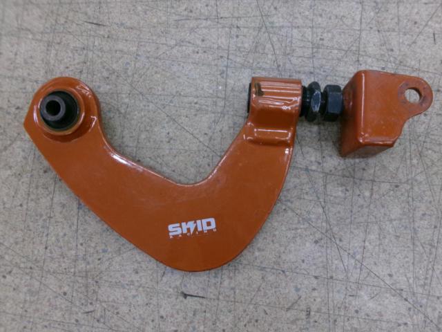 SKID
RACING
Rear
Upper arm