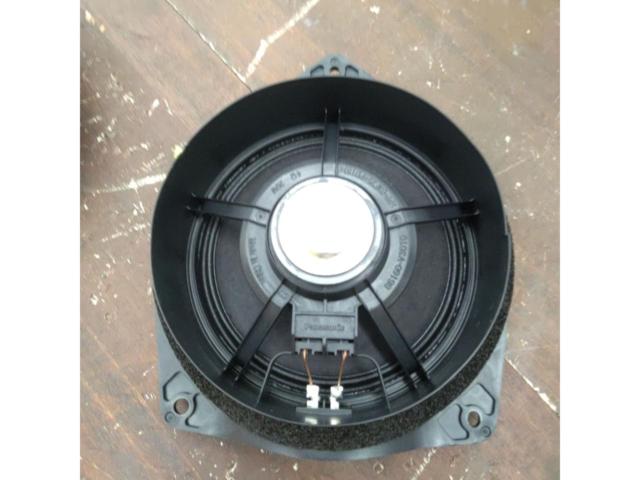 Toyota
200 series
Hiace
Genuine
Front speakers