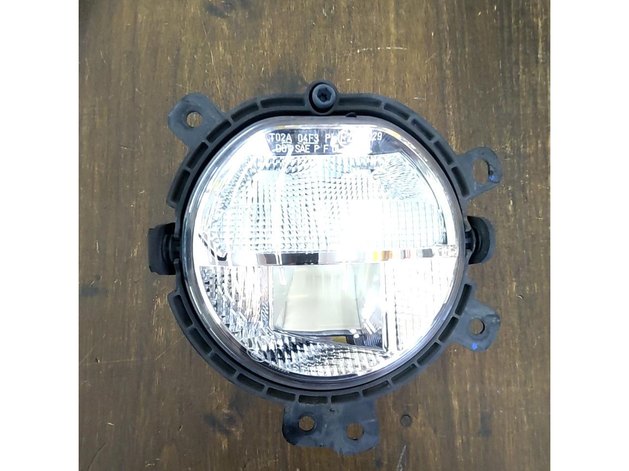 BMW MINI ミニクーパー ONE F56純正 LEDフォグレンズ 右側のみ