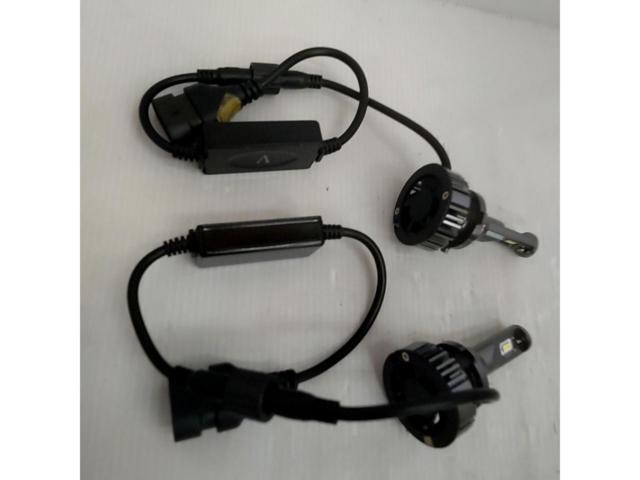 ノーブランド LEDヘッドライトバルブ HB3/HB4