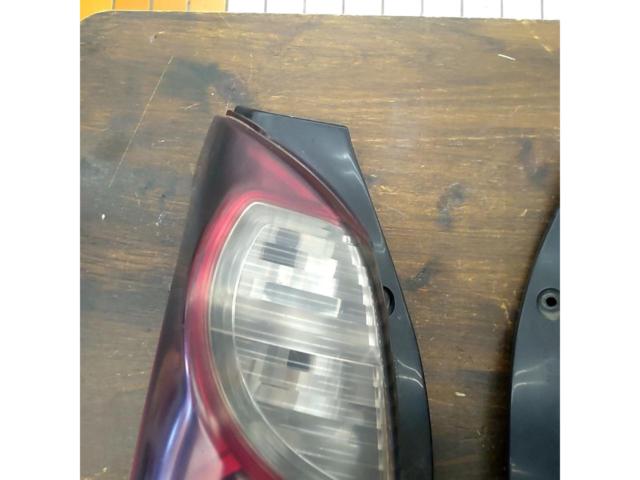 SUZUKI
Alto/HA25S/HA35S genuine taillights