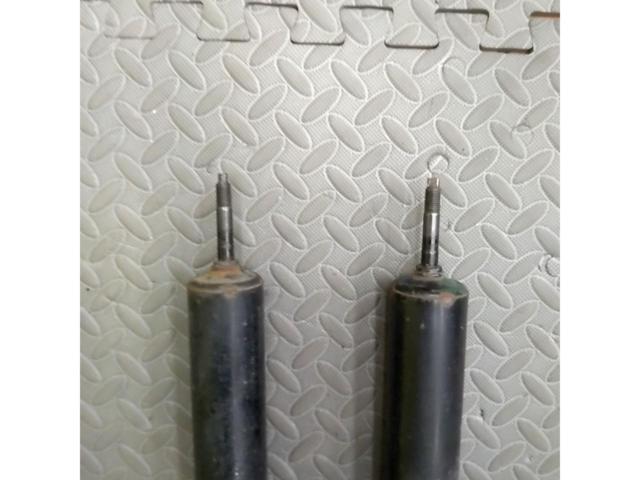 トヨタ AE86純正リアショック 48531-12360