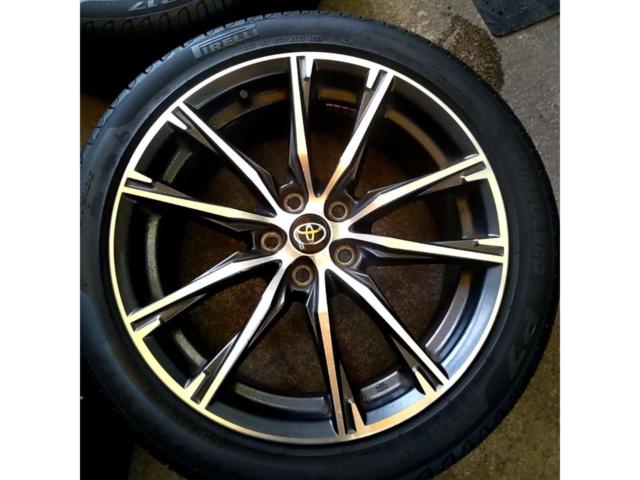 Toyota genuine
TOYOTA
ZN6 / 86
Late model GT-Limited genuine wheels + PIRELLI
CintuRato
P7
