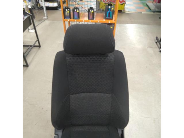 【運転席側】【トヨタ純正】リクライニングシート