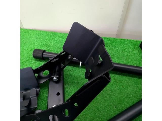 メーカー不明 フロントホイールクランプ