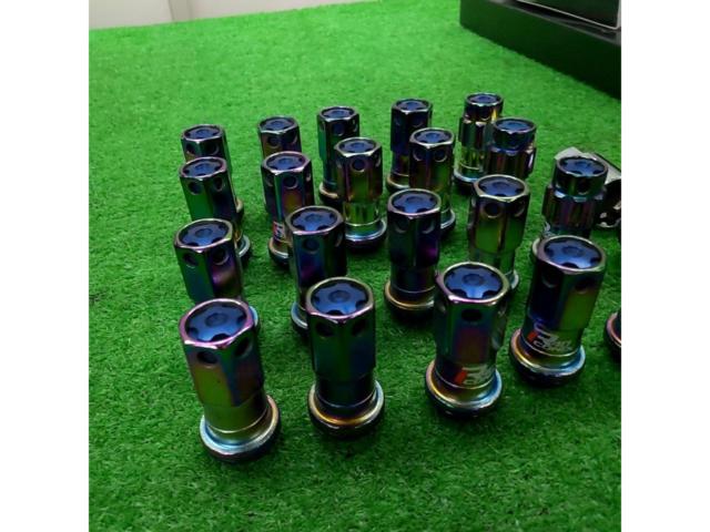 Kics
R40
CONIX
Racing nut