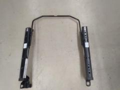 RECARO ベースフレーム