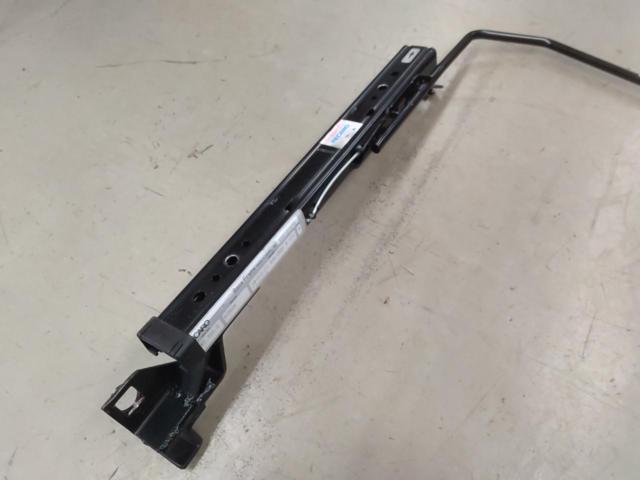RECARO ベースフレーム