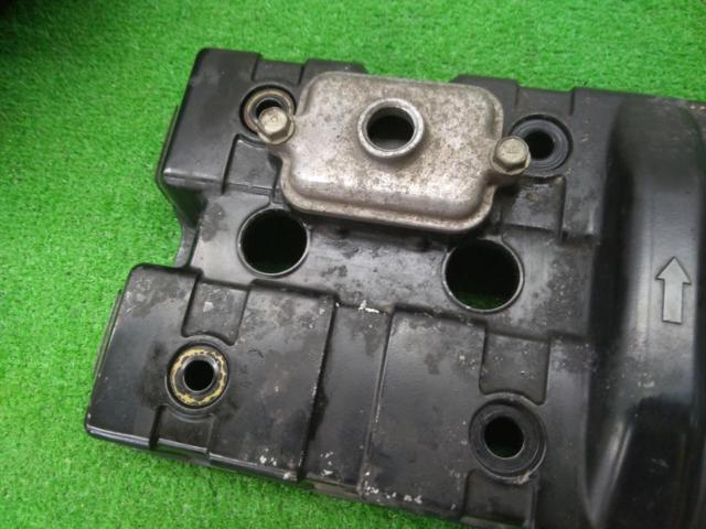 KAWASAKI
ZRX400 engine head cover