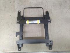 【カワイ製作所】シートレール  H073R【フィット・フィットシャトル GE#/GG#/GP1/GP4 運転席側】