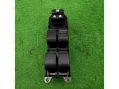 【トヨタ純正】パワーウインドウスイッチ 【130系ヴィッツ】