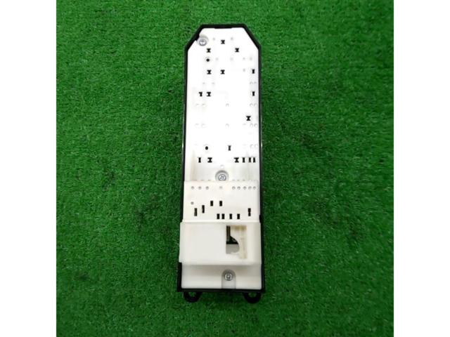 【トヨタ純正】パワーウインドウスイッチ 【130系ヴィッツ】