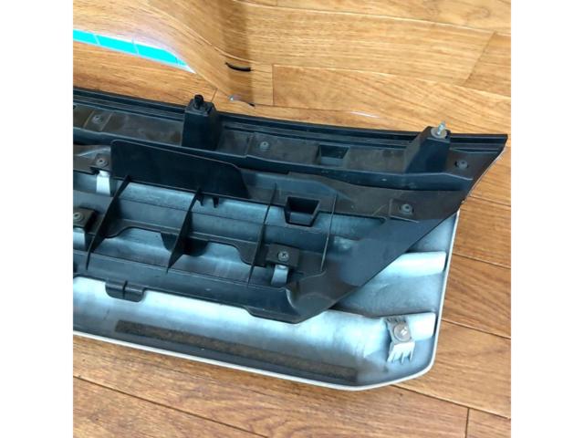 ホンダ純正 N-BOX/JF1前期純正グリル