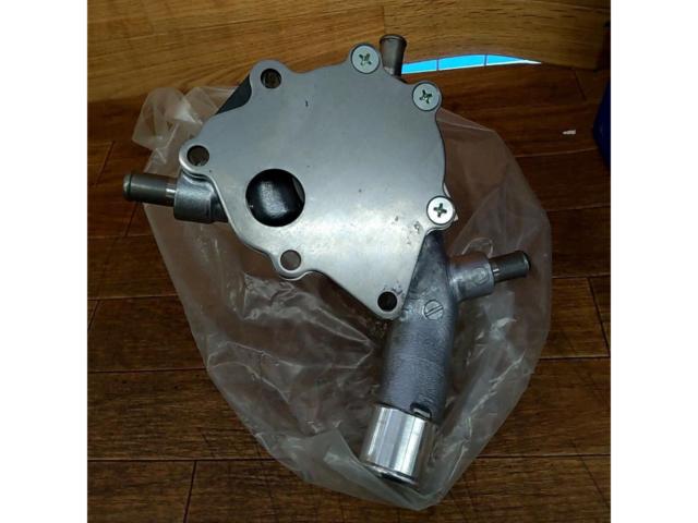 【AISIN】ウォーターポンプ 品番:WPT-029【トヨタ ランドクルーザー FJ62V 】未取付品番