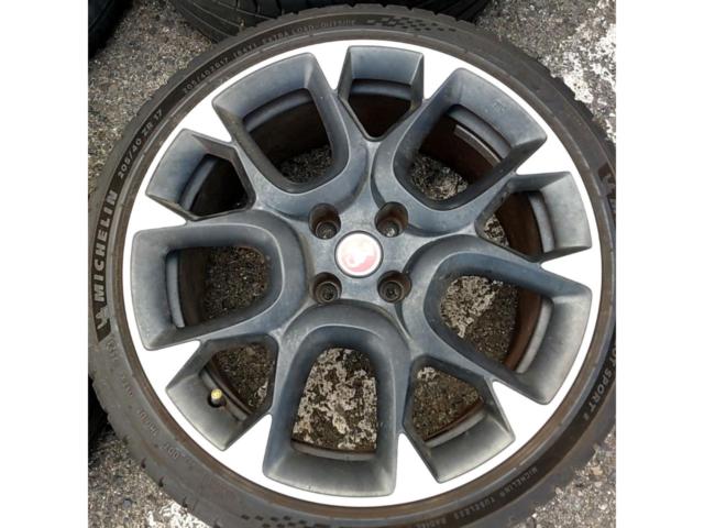 アバルト595 コンペティツィオーネ純正ホイール