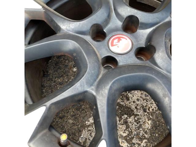 アバルト595 コンペティツィオーネ純正ホイール