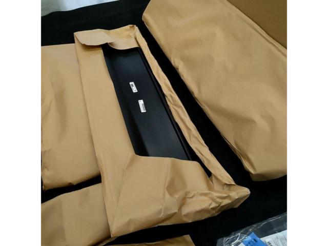 MODELLISTA Side Skirts
*Left rear missing Harrier
80-series]