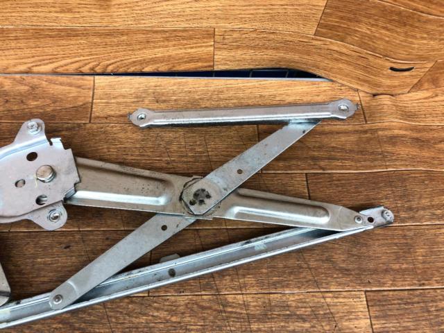 Suzuki genuine power window regulator
Swift Sport driver's seat
ZC31S]
