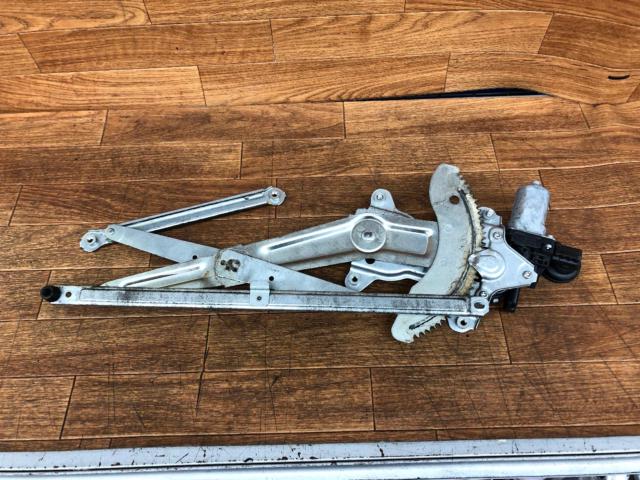 Suzuki genuine power window regulator
Swift Sport driver's seat
ZC31S]
