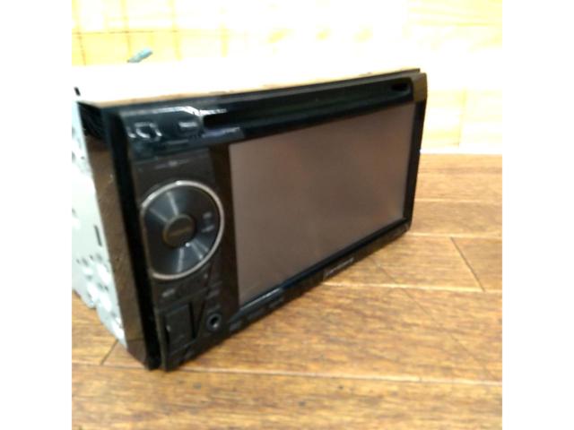 carrozzeria FH-7700DVD
(5.8-inch DVD/CD/USB tuner)