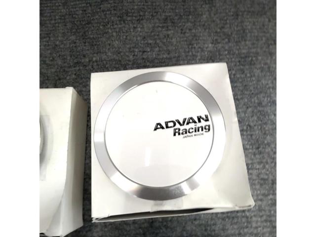 YOKOHAMA
ADVAN
Racing
V2385
Center cap