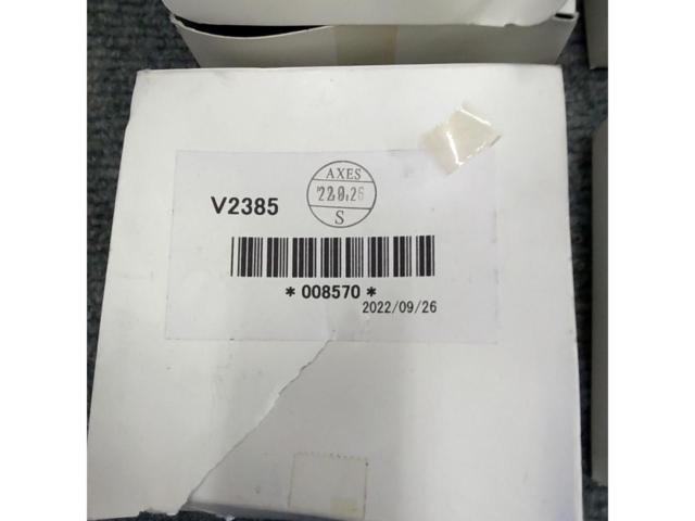 YOKOHAMA
ADVAN
Racing
V2385
Center cap