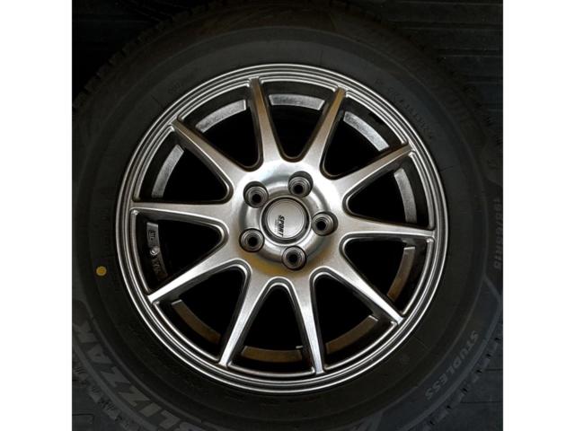 Yellow
Hat
Sport
ABELIA
+
BRIDGESTONE
BLIZZAK
VRX3