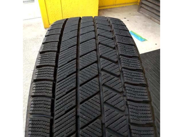 Yellow
Hat
Sport
ABELIA
+
BRIDGESTONE
BLIZZAK
VRX3