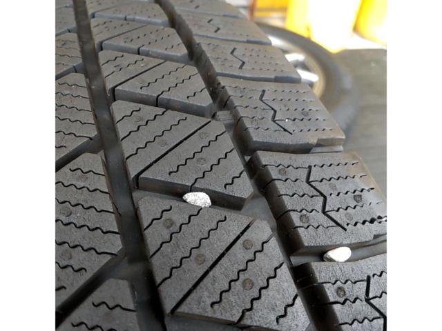 Yellow
Hat
Sport
ABELIA
+
BRIDGESTONE
BLIZZAK
VRX3